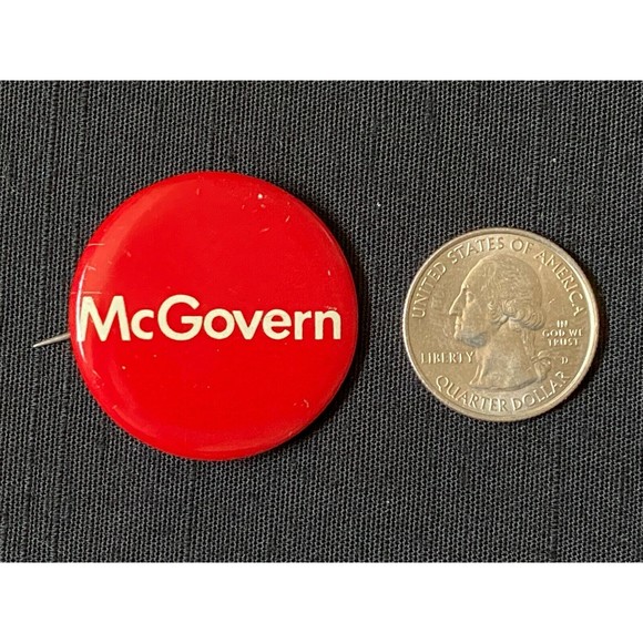 1972 McGovern Red Button Vintage #1 - Red - Picture 2 of 2